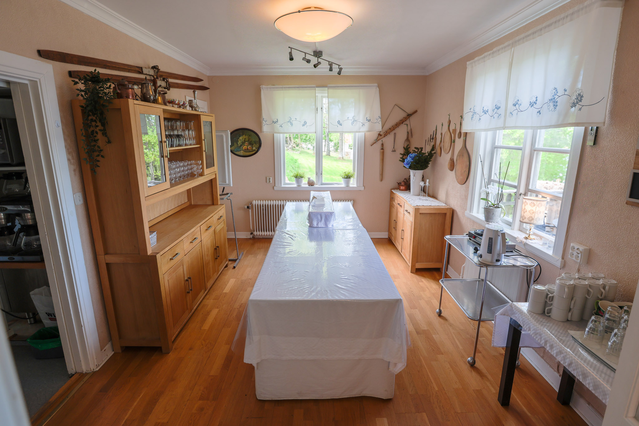 Kitchen facilities